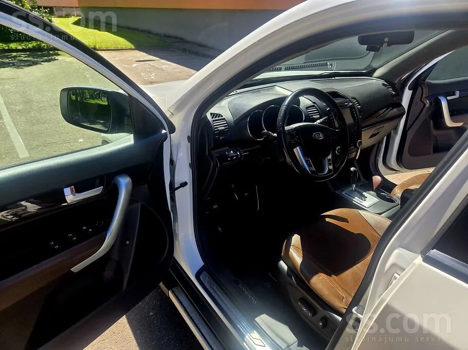 Kia Sorento 2012 photo 5