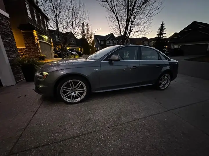 Audi A4 2015 photo 2
