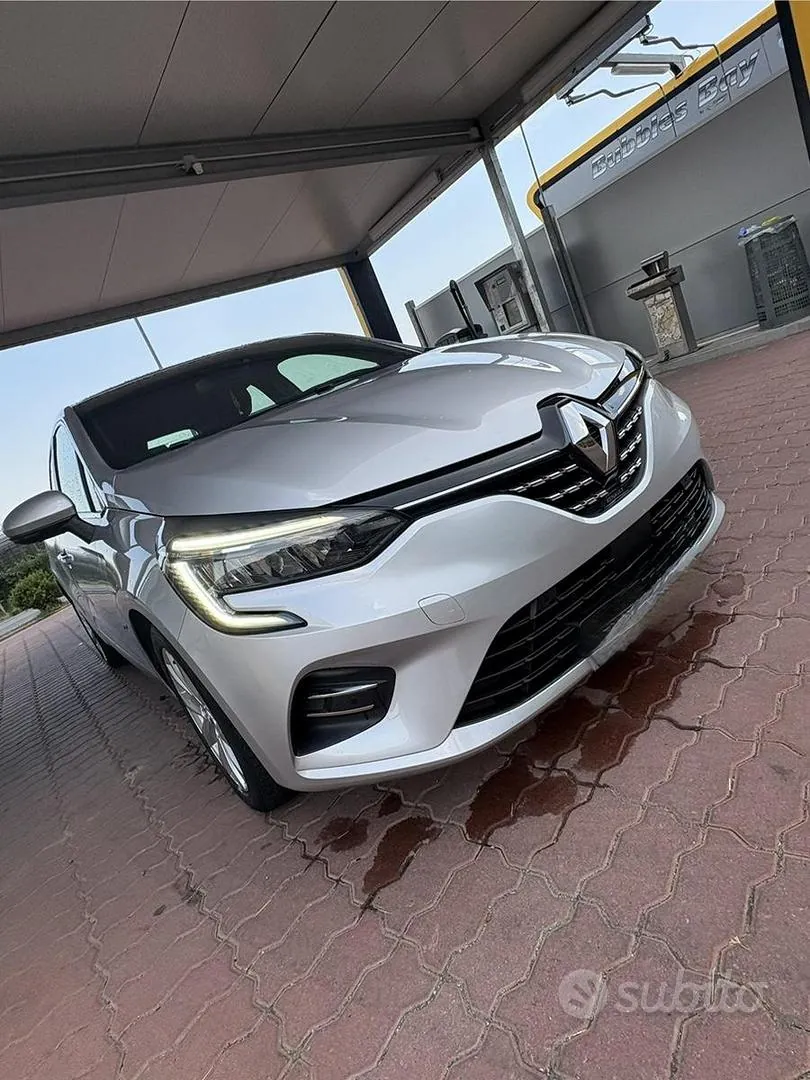 Renault Clio 2023 photo 3