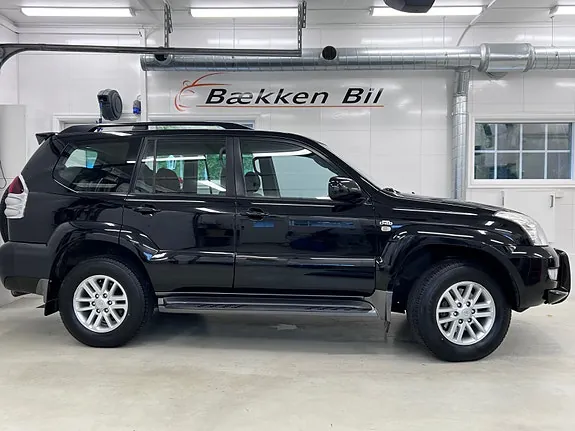 Toyota Land Cruiser 2003 photo 3