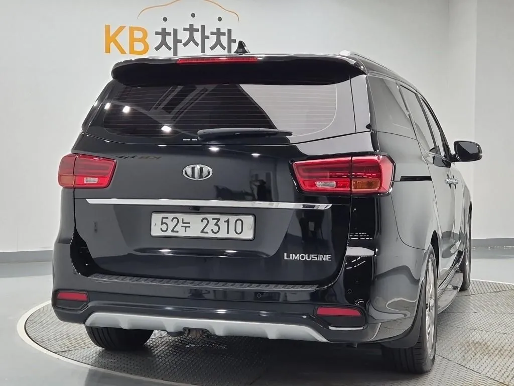 Kia Carnival 2019 photo 3