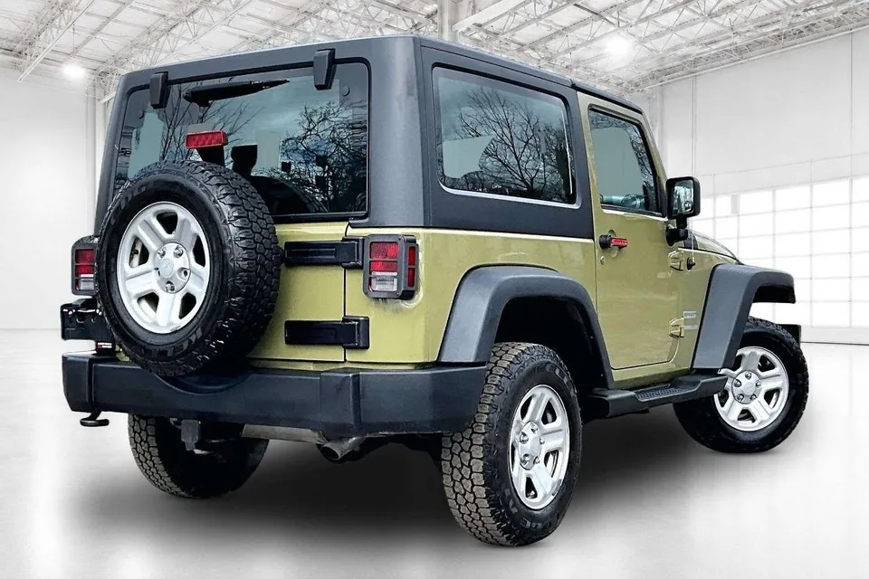 Jeep Wrangler 2013 photo 2
