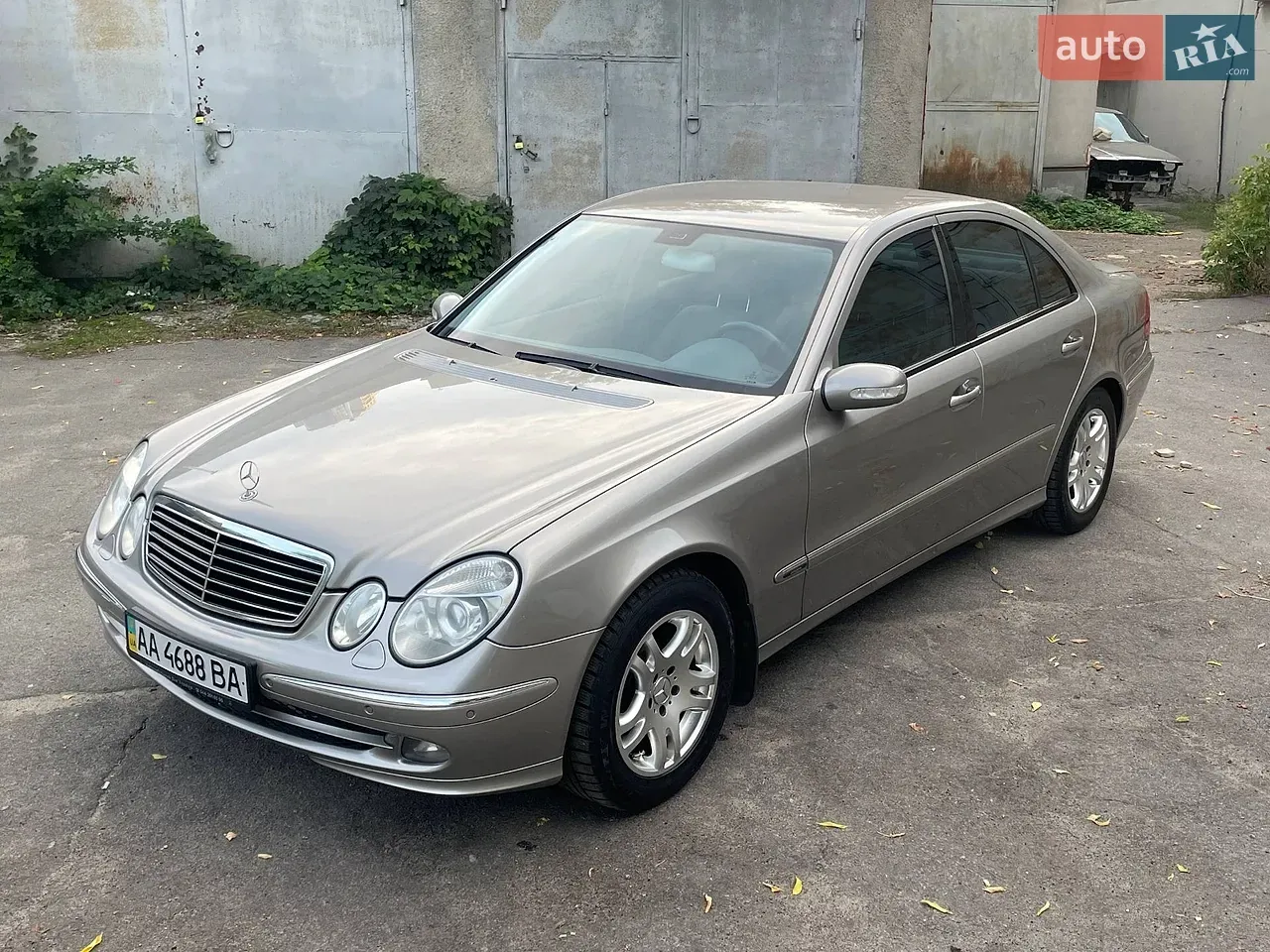 Mercedes-Benz E-Class 2005 photo 3