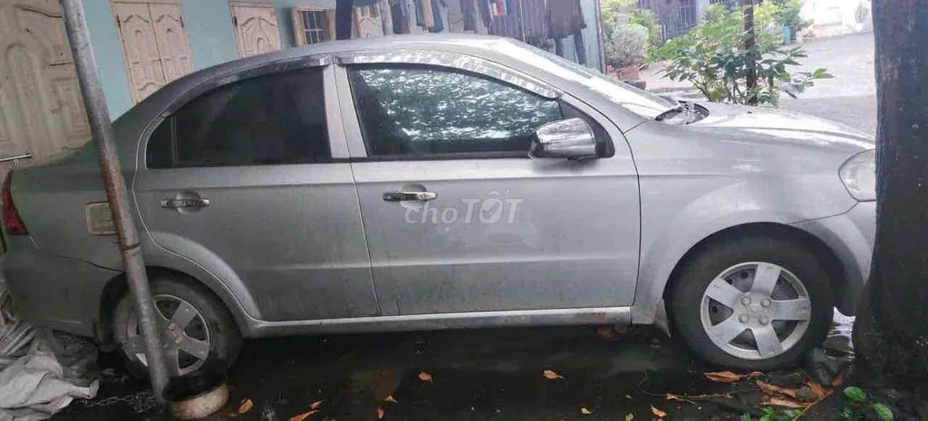 Chevrolet Aveo 2012 photo 2