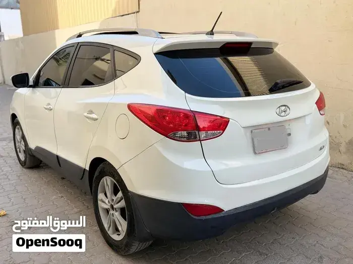 Hyundai Tucson 2012 photo 2