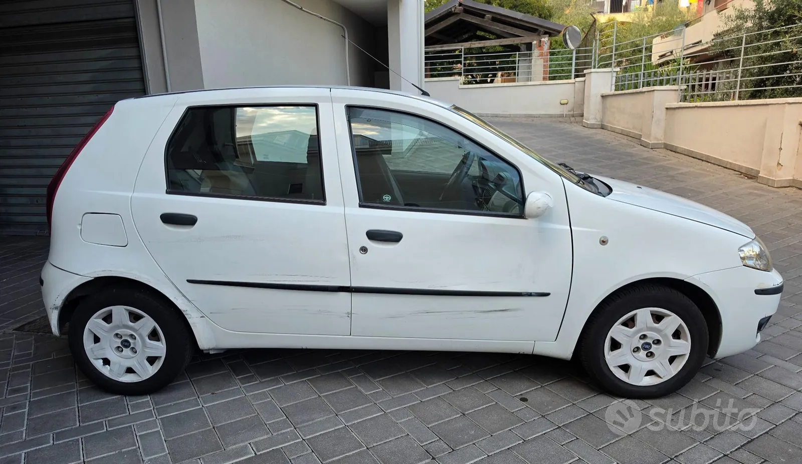 Fiat Punto 2005 photo 2