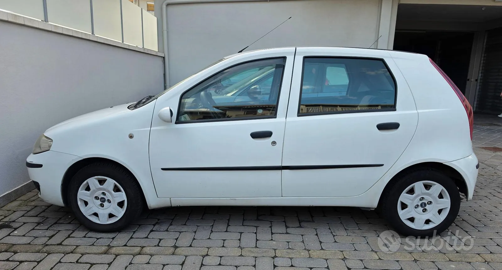 Fiat Punto 2005 photo 3