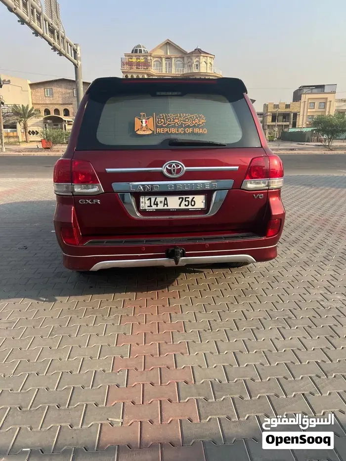 Toyota Land Cruiser