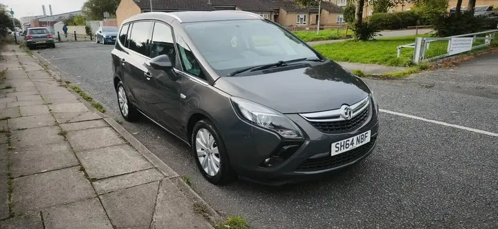 Vauxhall Zafira Tourer 2014 photo 2