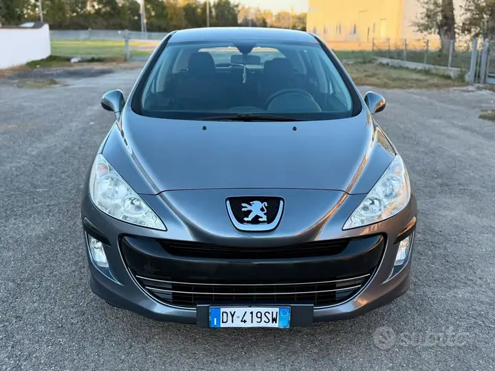 Peugeot 308 2010 photo 3