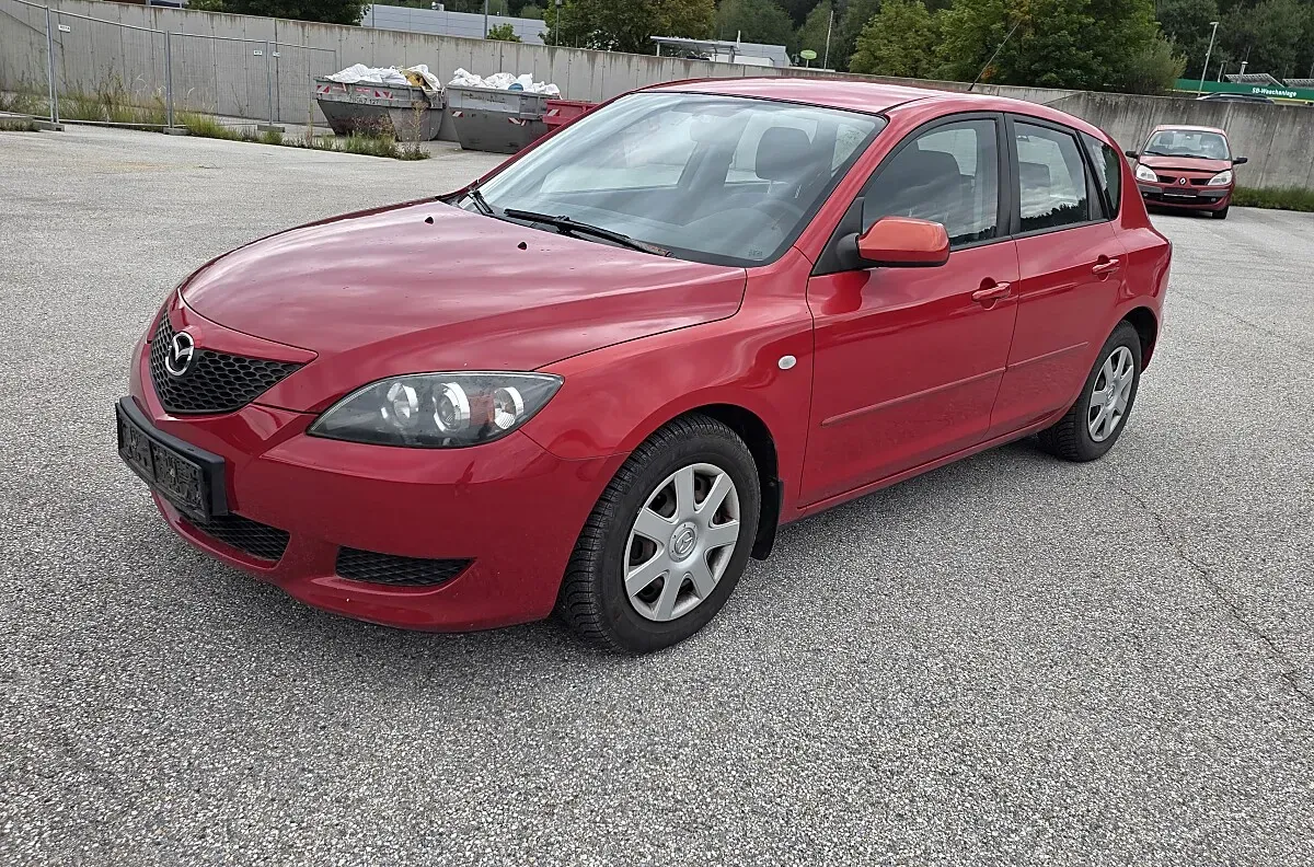 Mazda Mazda3 2006 photo 2