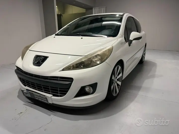 Peugeot 207 2010 photo 3
