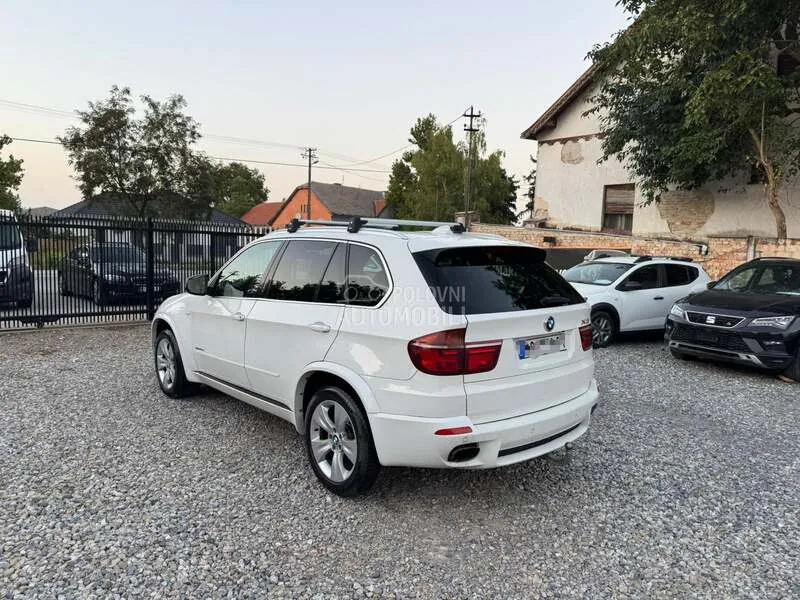 BMW X5 M 2012 photo 4
