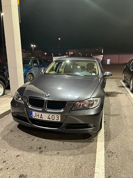 BMW 318I
