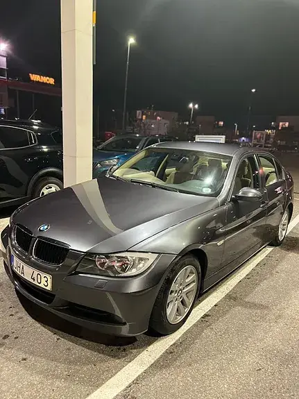 BMW 318I 2007 photo 2