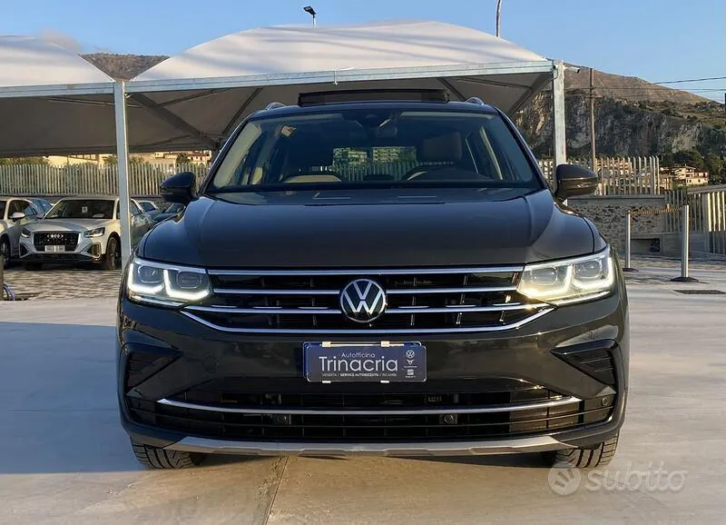 Volkswagen Tiguan 2022 photo 2