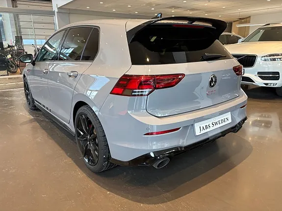 Volkswagen Golf 2022 photo 3