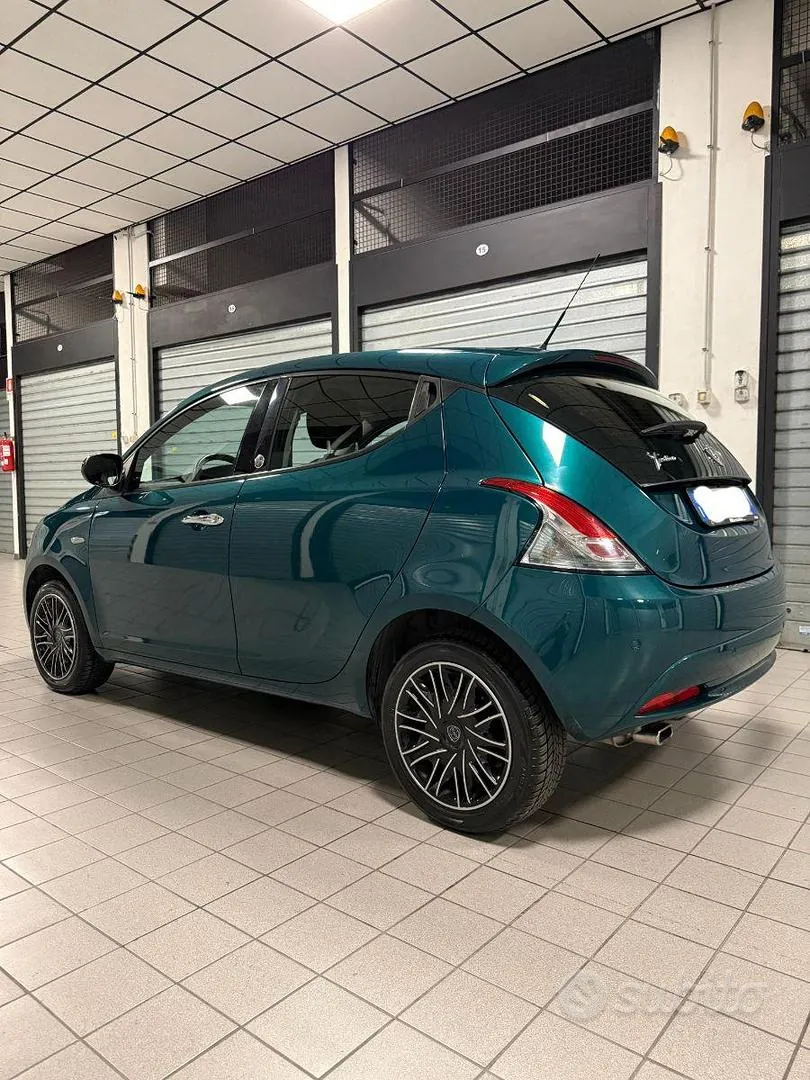 Lancia Y 2018 photo 5