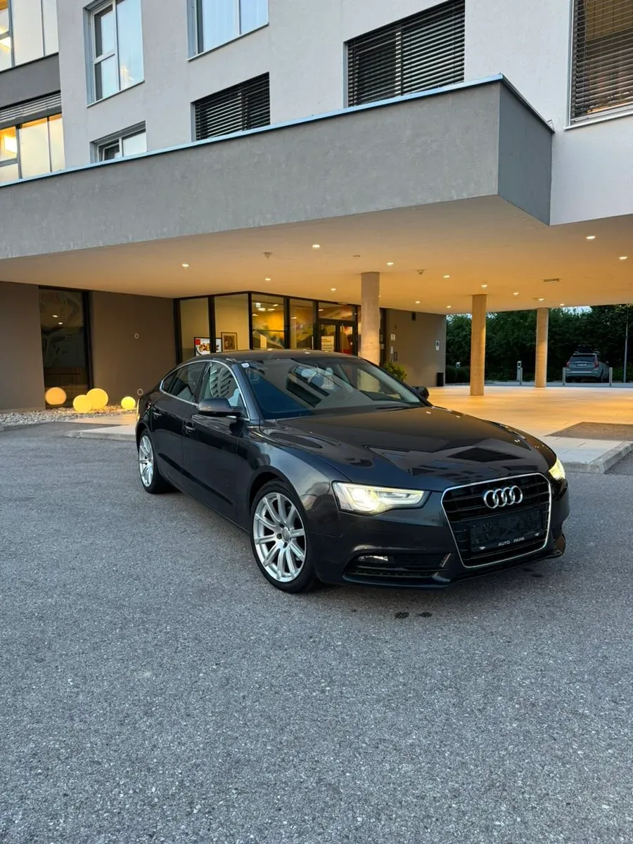 Audi A5 2015 photo 2