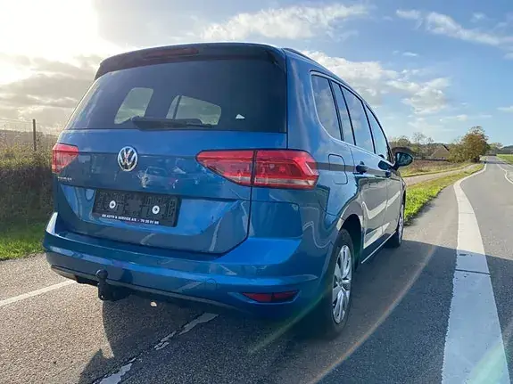 Volkswagen Touran 2021 photo 5
