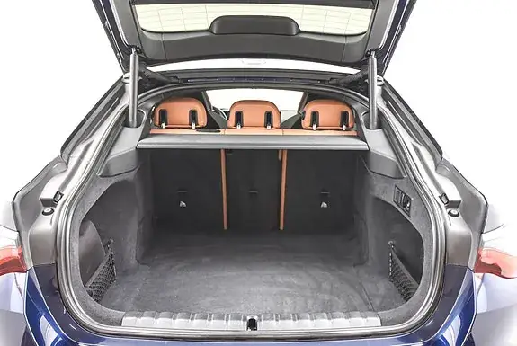 BMW I4 2022 photo 4