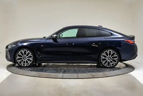 BMW I4 2022 photo 2