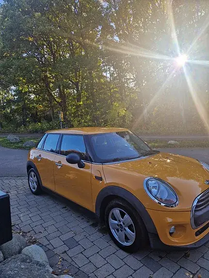 Mini One 2015 photo 2