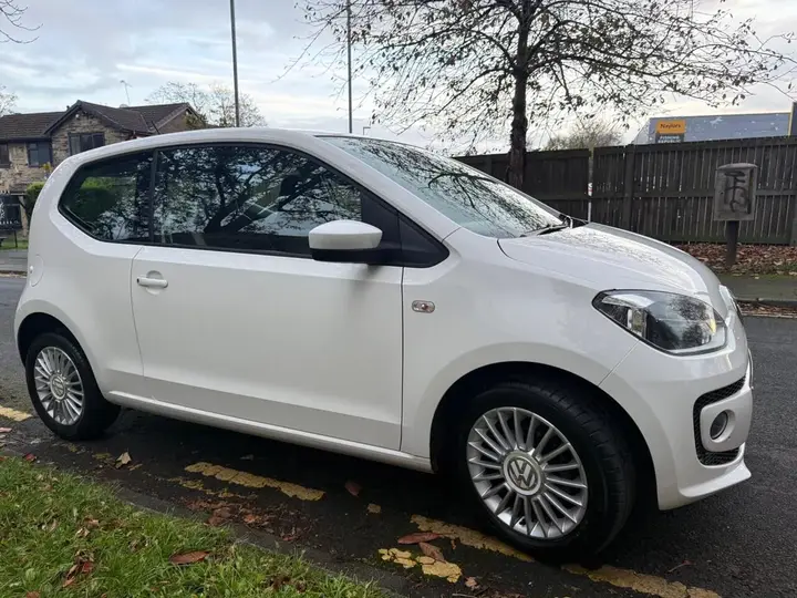 Volkswagen Up 2015 photo 5