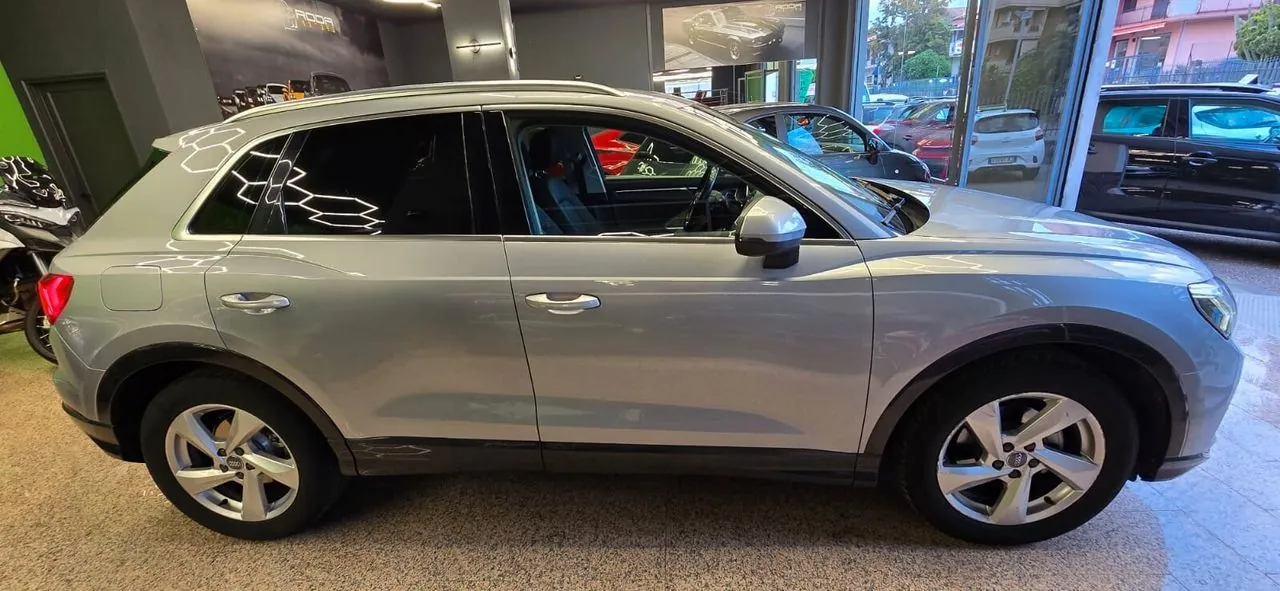 Audi Q3 2019 photo 5