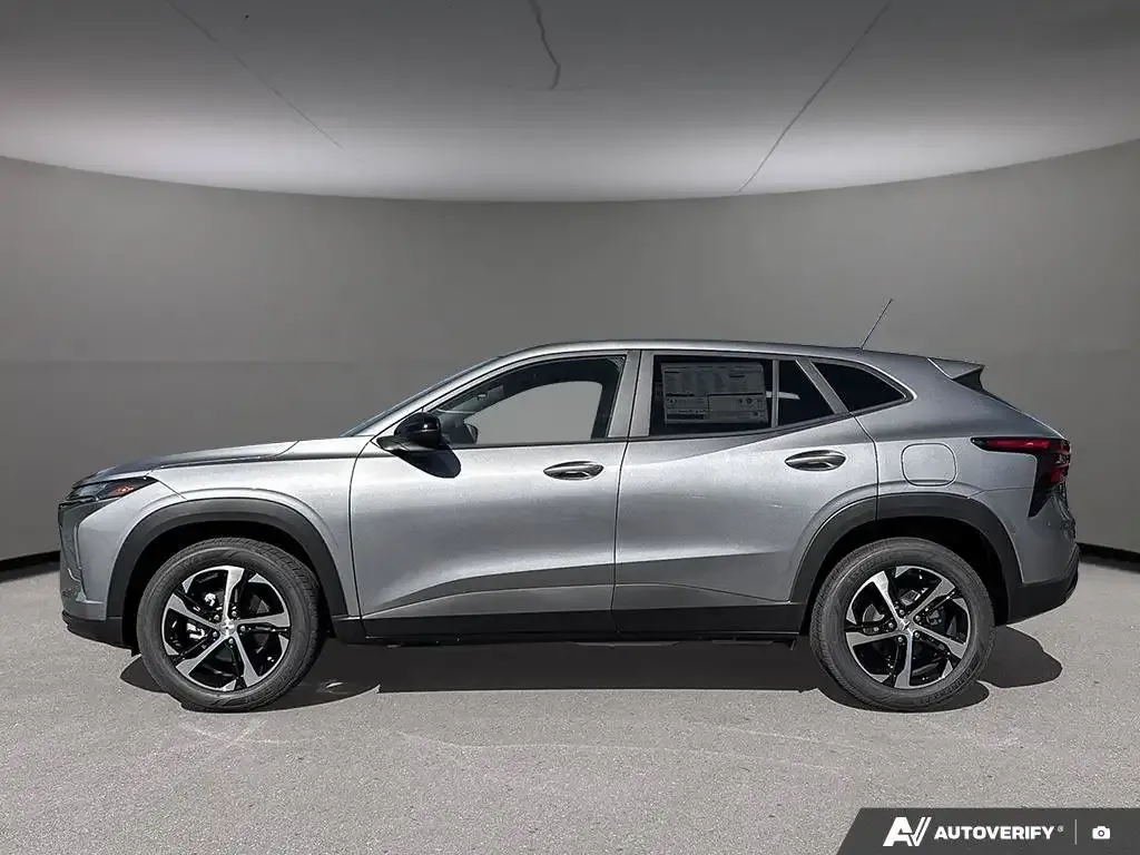 Chevrolet Trax 2026 photo 2
