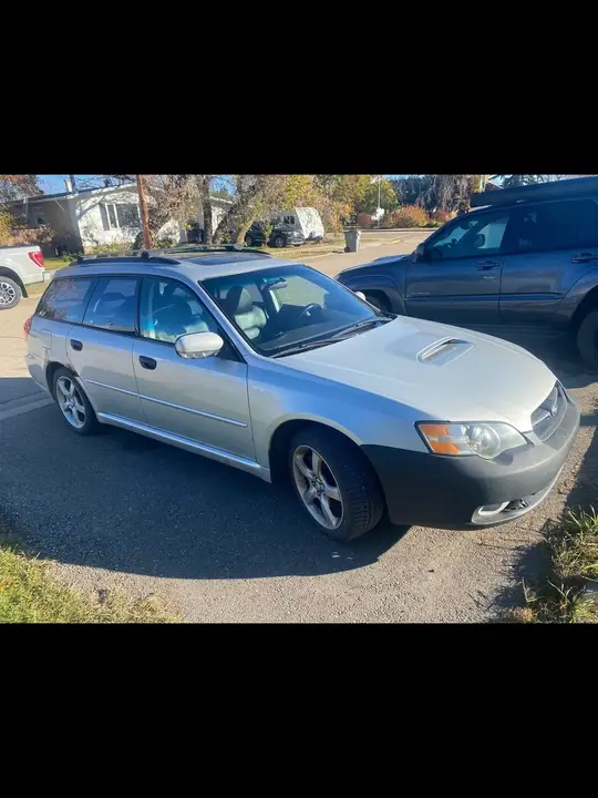 Subaru Legacy 2005 photo 2