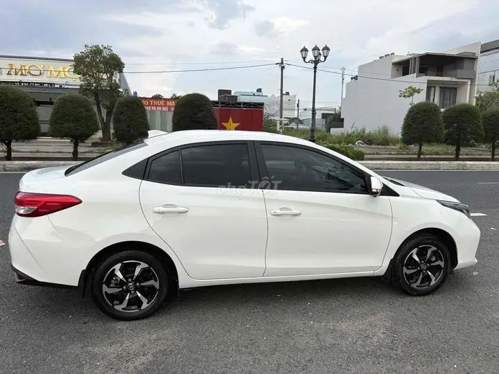 Toyota Vios 2024 photo 2