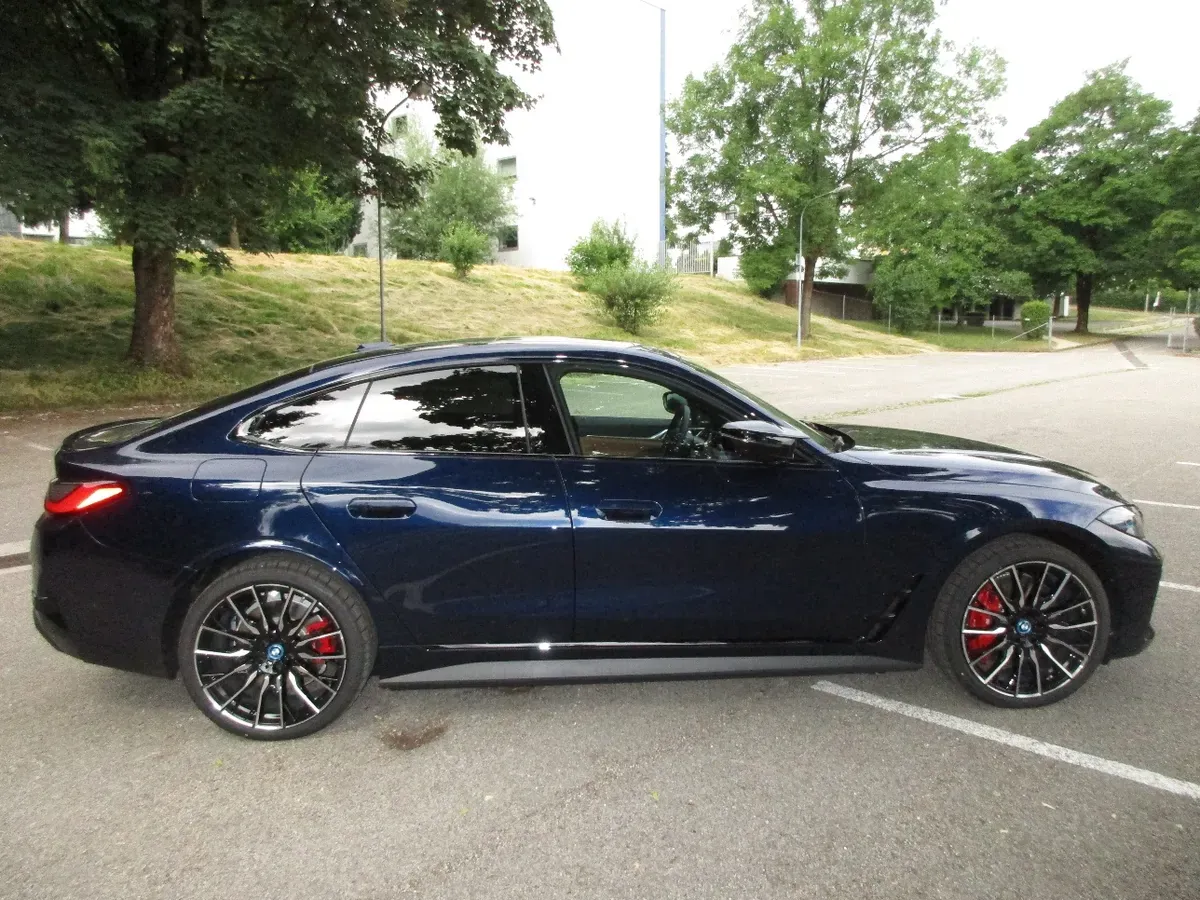 BMW I4 2023 photo 2