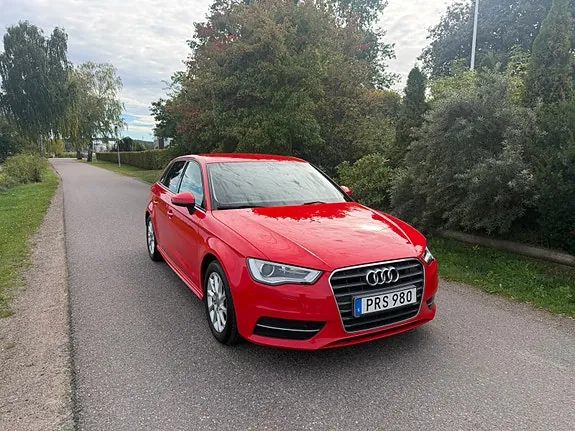 Audi A3 2014 photo 2