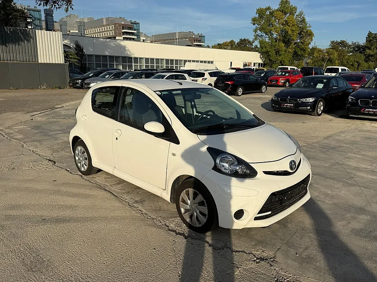Toyota Aygo 2013 photo 3