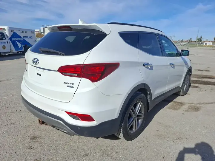 Hyundai Santa Fe 2017 photo 5