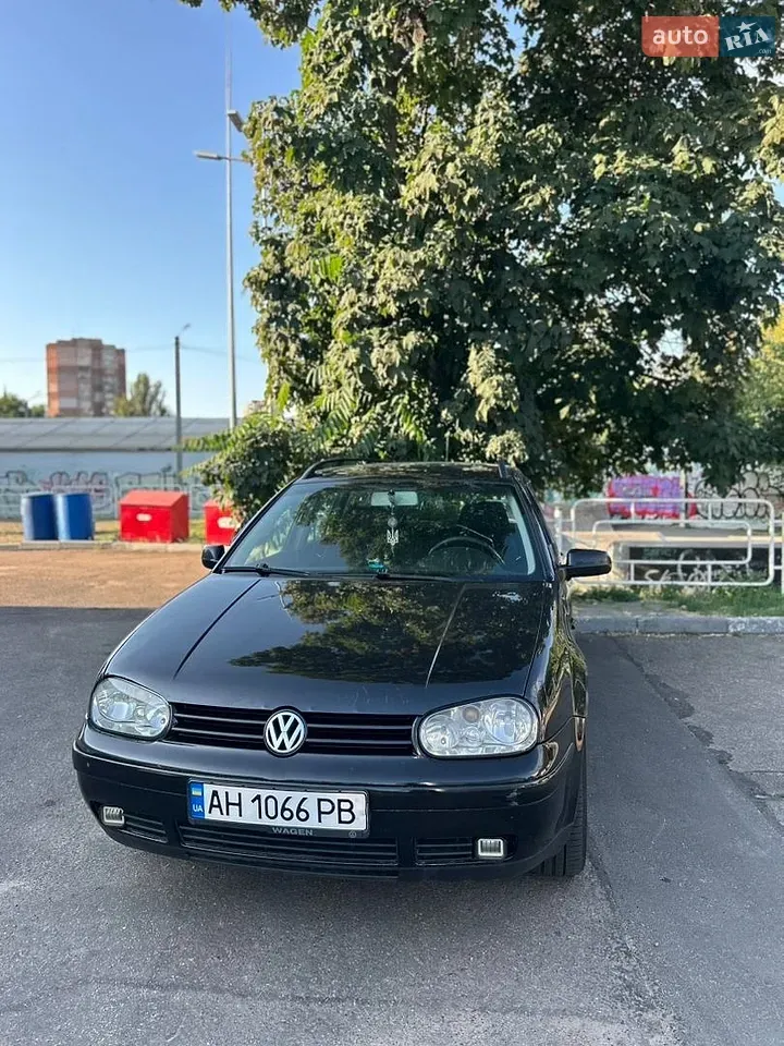 Volkswagen Golf 2003 photo 2