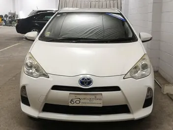 Toyota Aqua 2013 photo 5