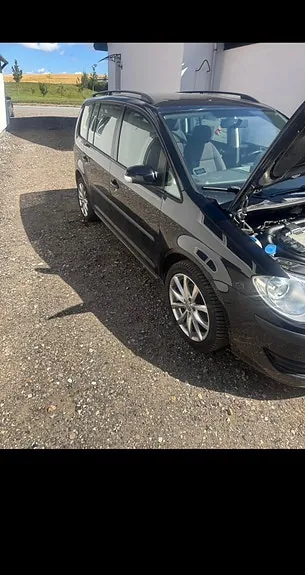 Volkswagen Touran 2008 photo 4