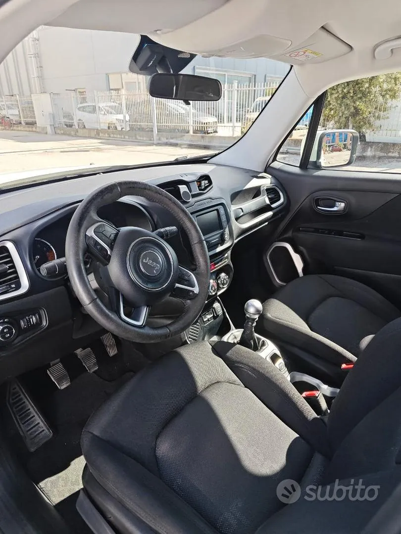 Jeep Renegade 2017 photo 3