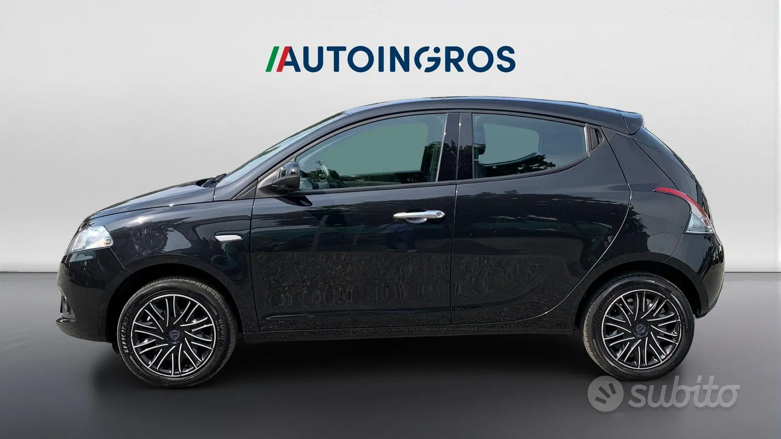 Lancia Ypsilon 2023 photo 2