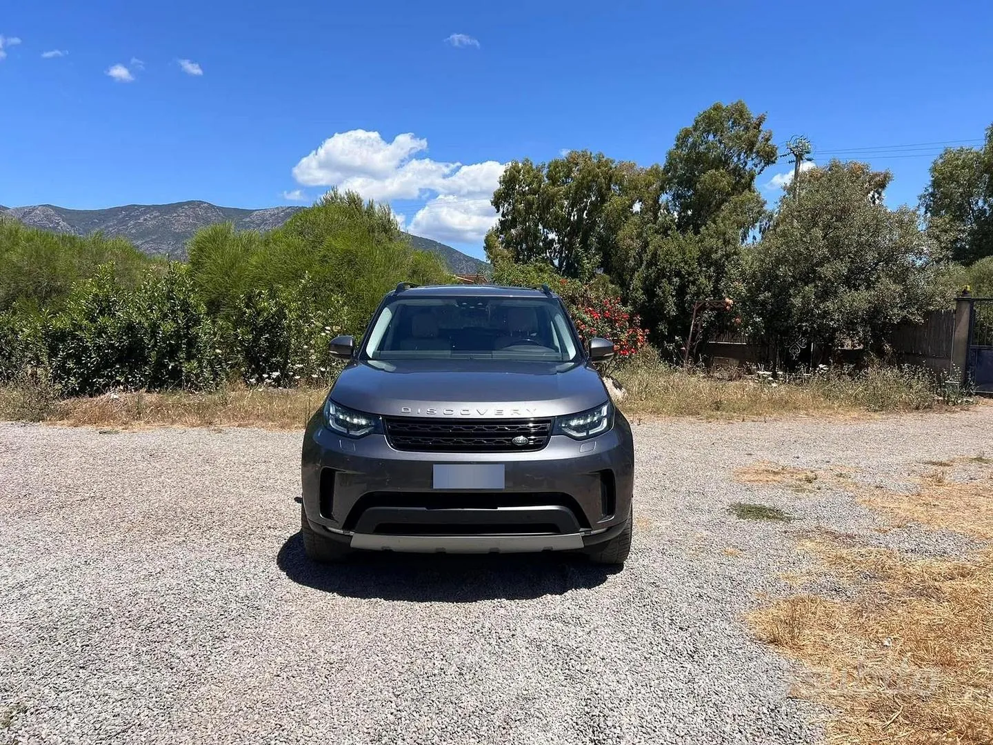 Land Rover Discovery 5