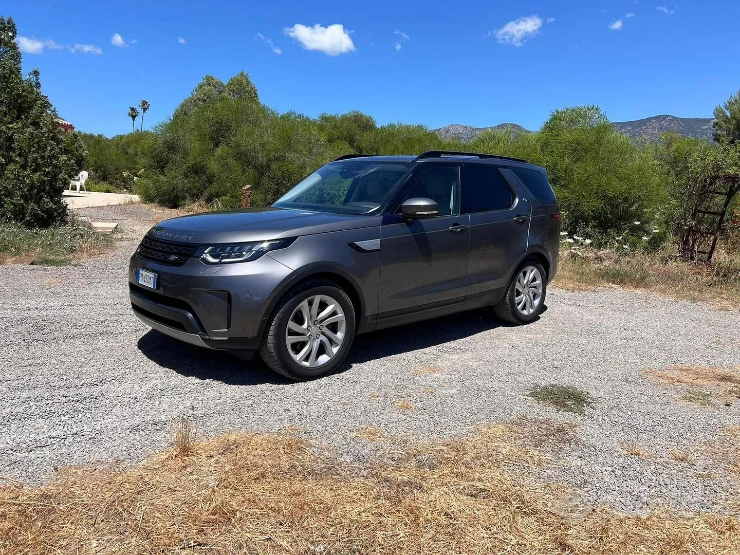 Land Rover Discovery 5 2018 photo 3