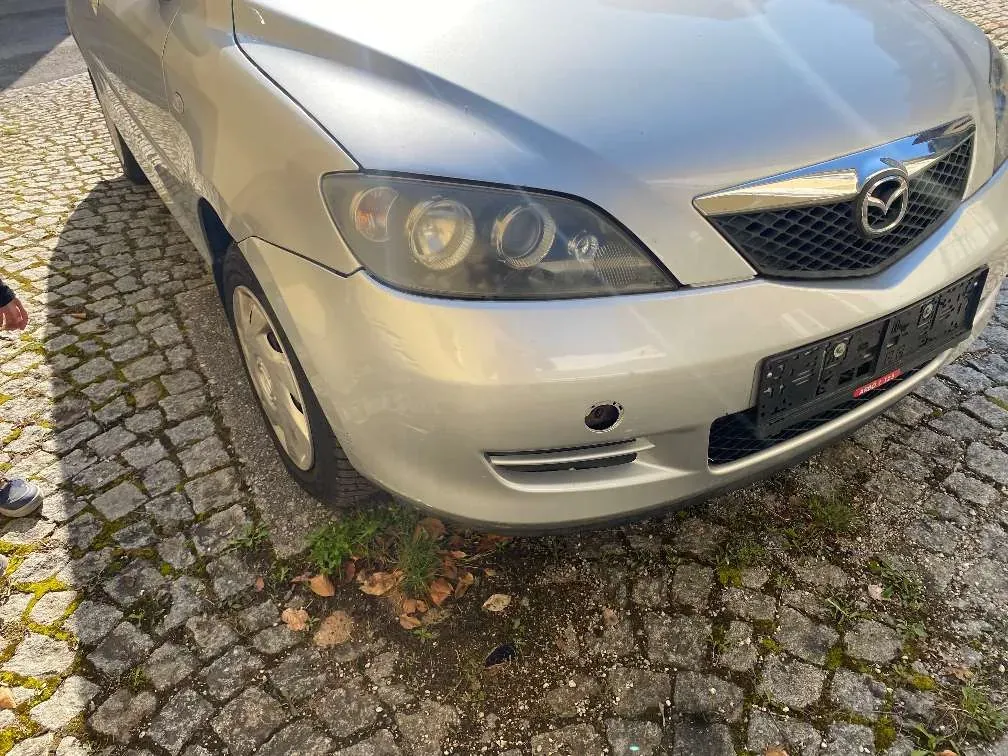 Mazda Mazda2 2006 photo 3