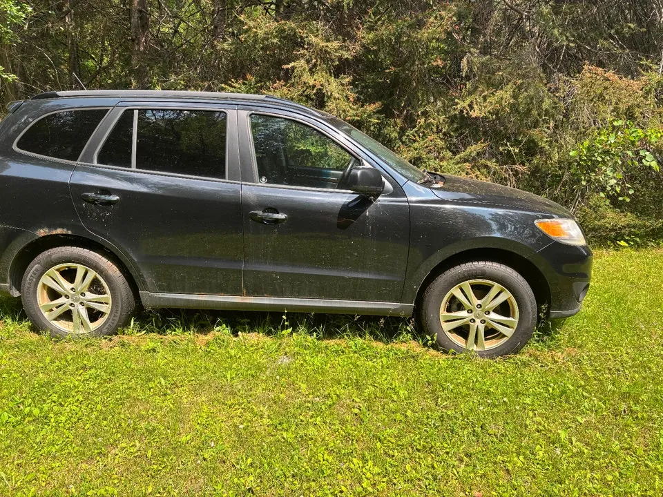 Hyundai Santa Fe 2012 photo 4