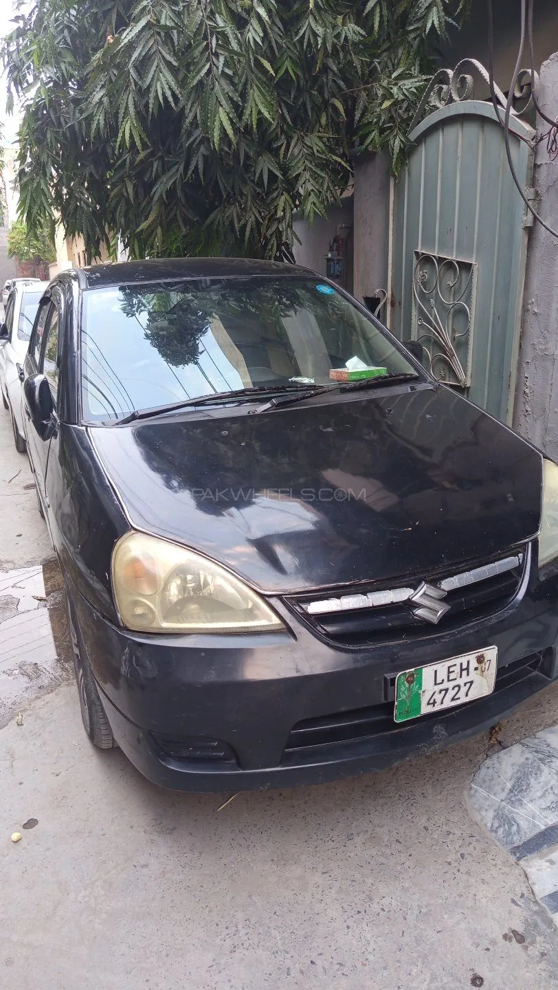 Suzuki Liana