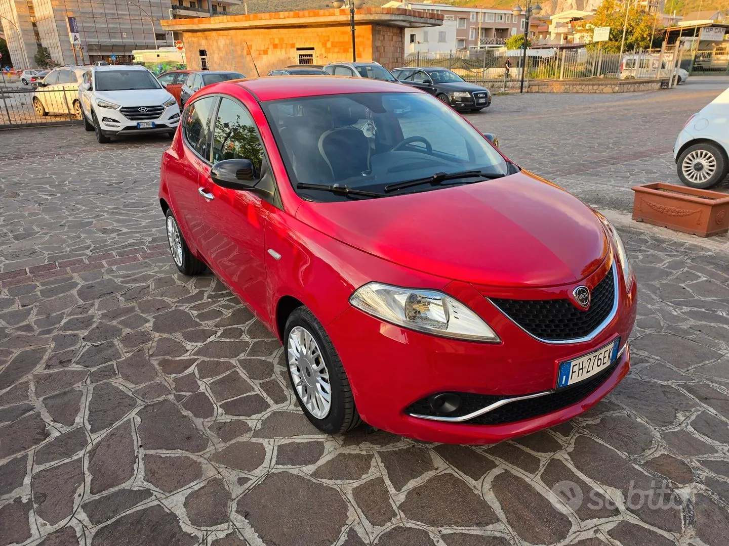 Lancia Ypsilon 2017 photo 2