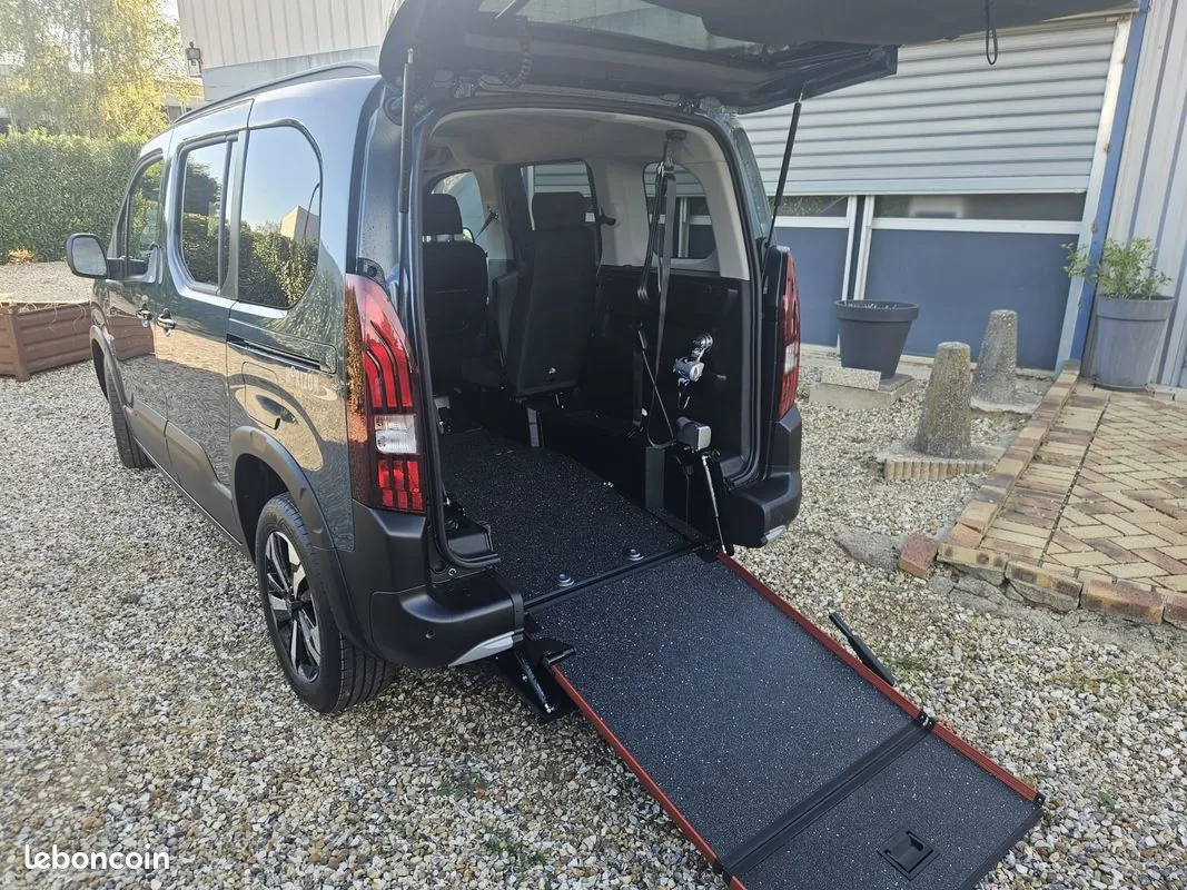 Peugeot Rifter 2026 photo 2
