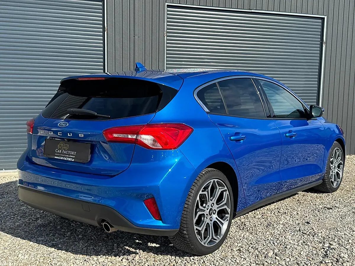 Ford Focus 2018 photo 2