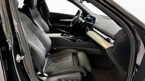 BMW 530E 2026 photo 3